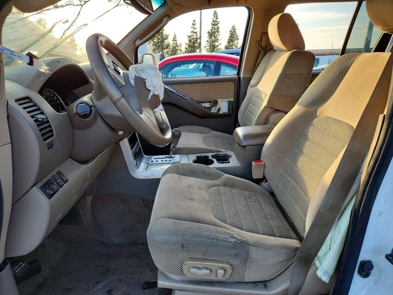 2012 Nissan Pathfinder s