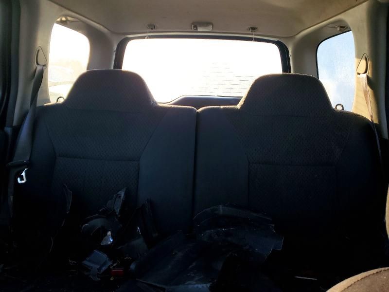 2002 Nissan Xterra xe