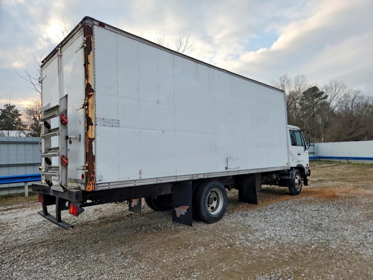 2002 Nissan Diesel UD2300