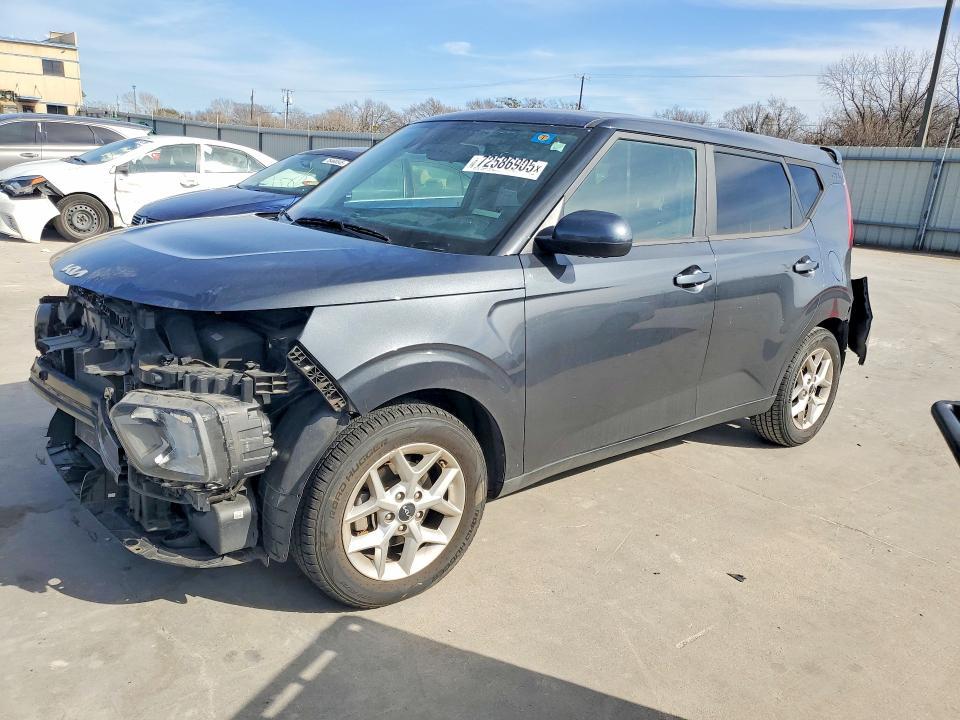 2022 KIA Soul lx