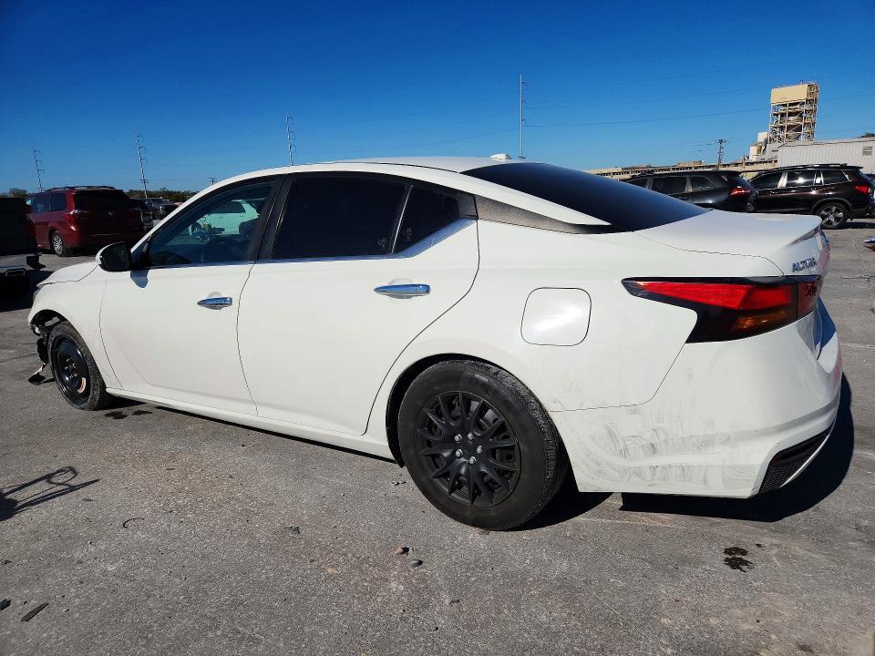 2019 Nissan Altima s