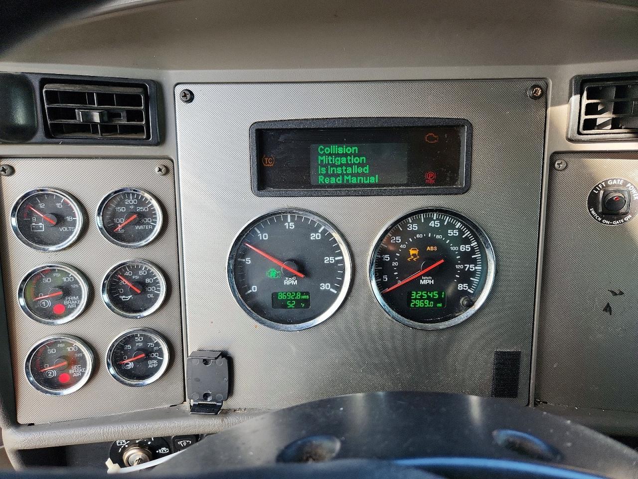 2018 Kenworth T370 BOX Truck