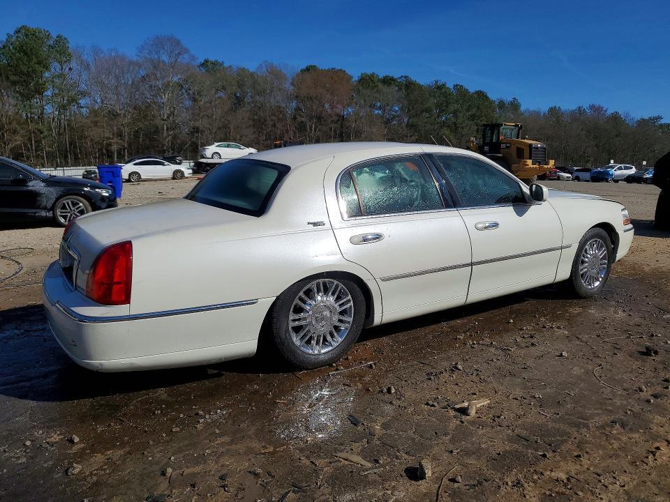 2006 Lincoln 2006 Linc Town car Signature Limited