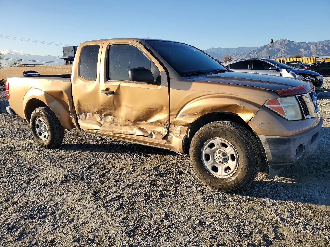 2005 Nissan Frontier King cab xe