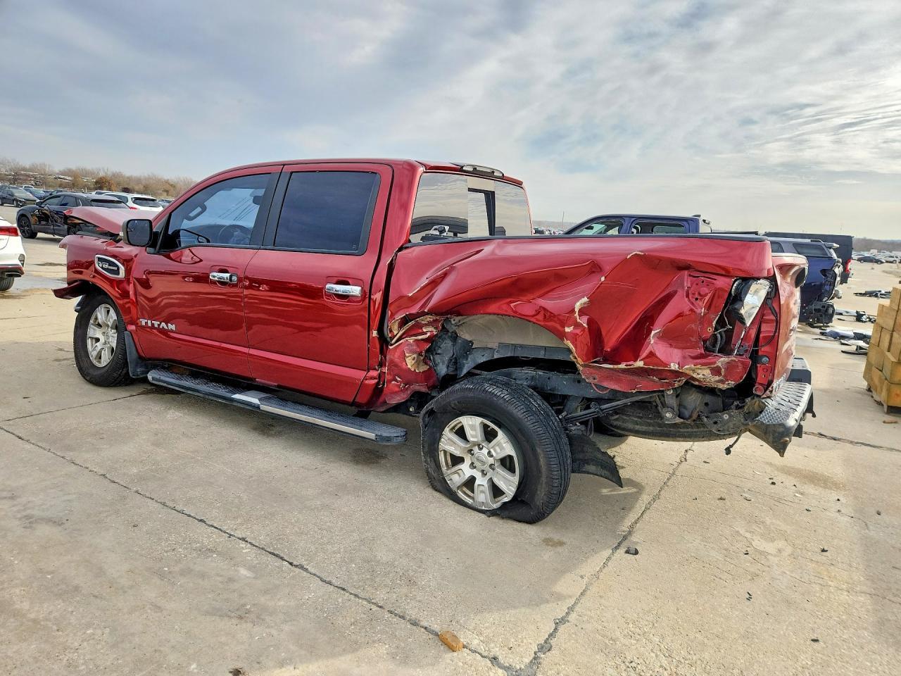 2017 Nissan Titan SV