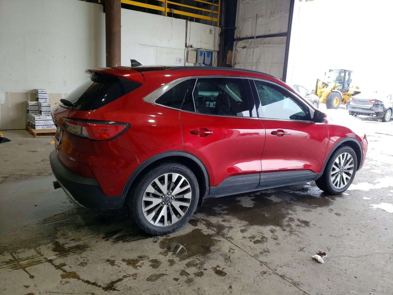 2020 Ford Escape Titanium