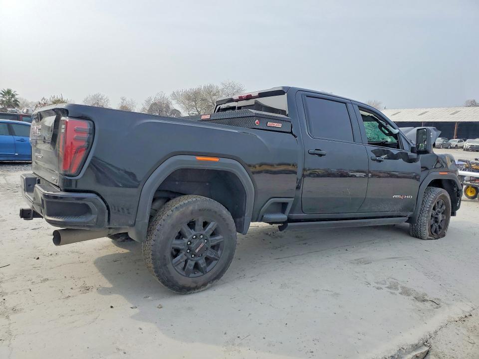 2024 GMC Sierra K3500 AT4