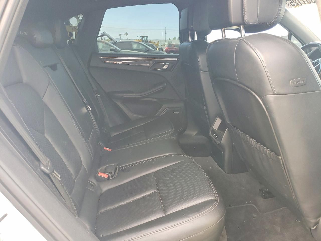 2015 Porsche Macan s