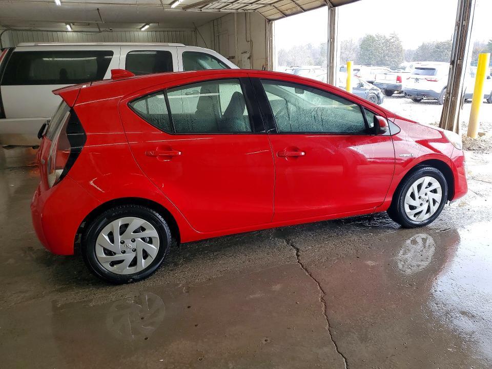 2016 Toyota Prius c two