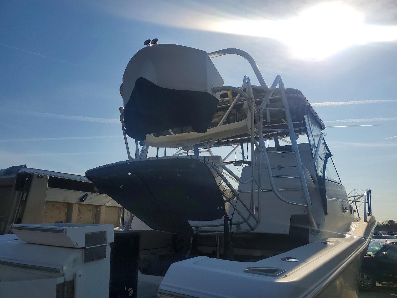 2000 Pro Line Boat Co Boat-Boat