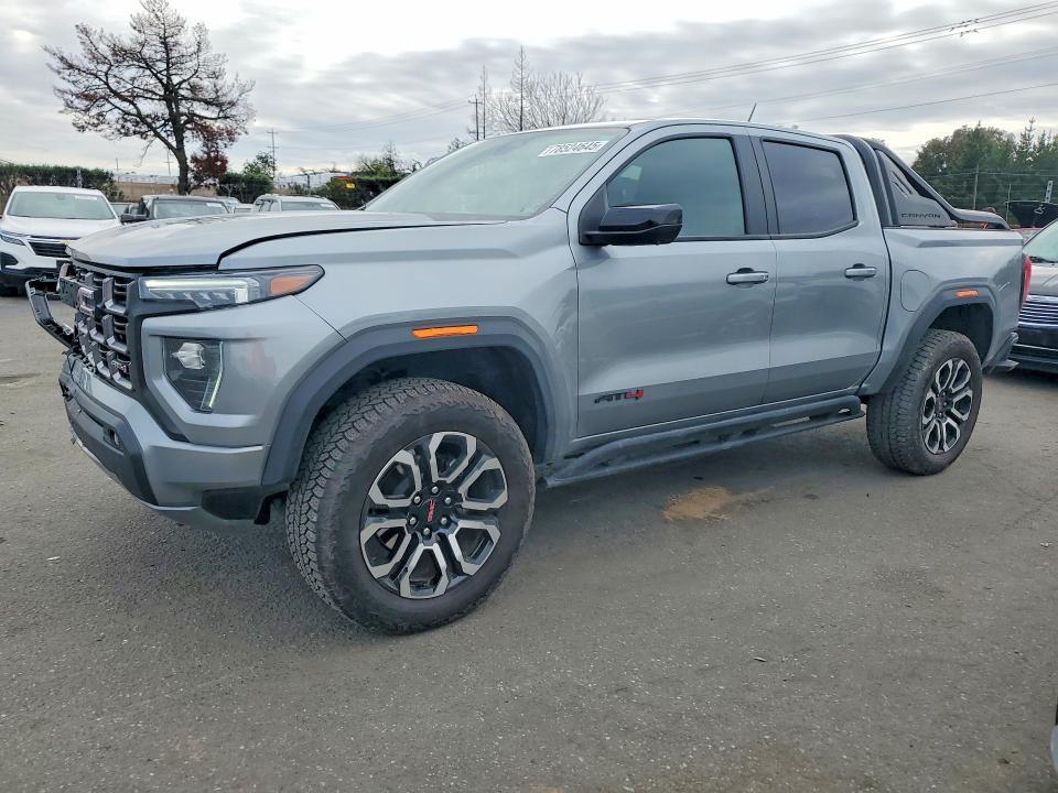 2025 GMC Canyon AT4