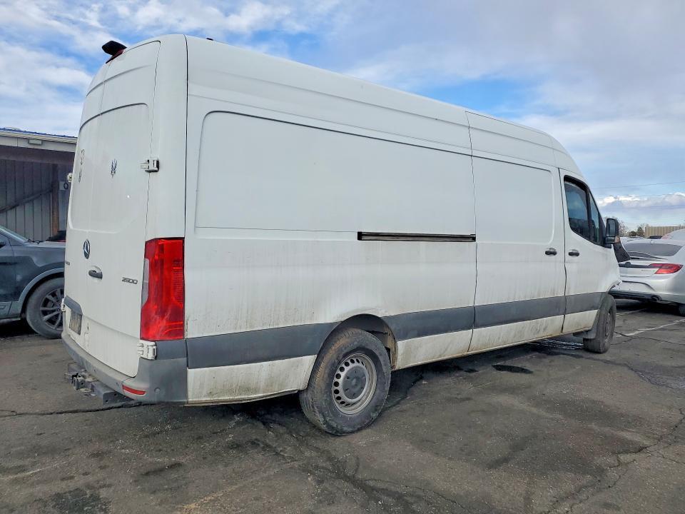 2021 Mercedes-Benz Sprinter 2500