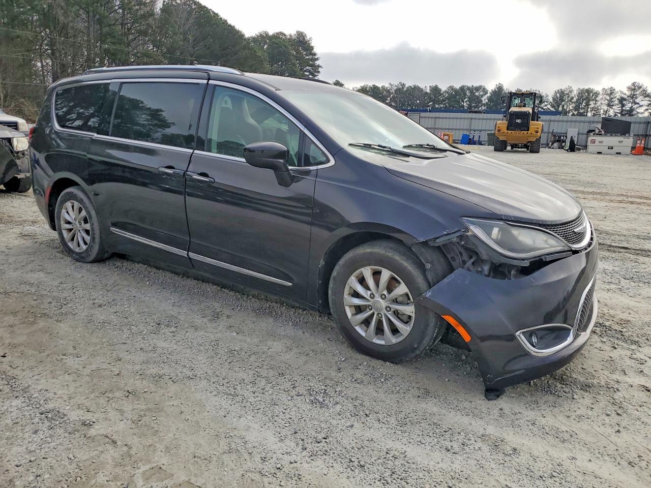 2018 Chrysler Pacifica Touring l