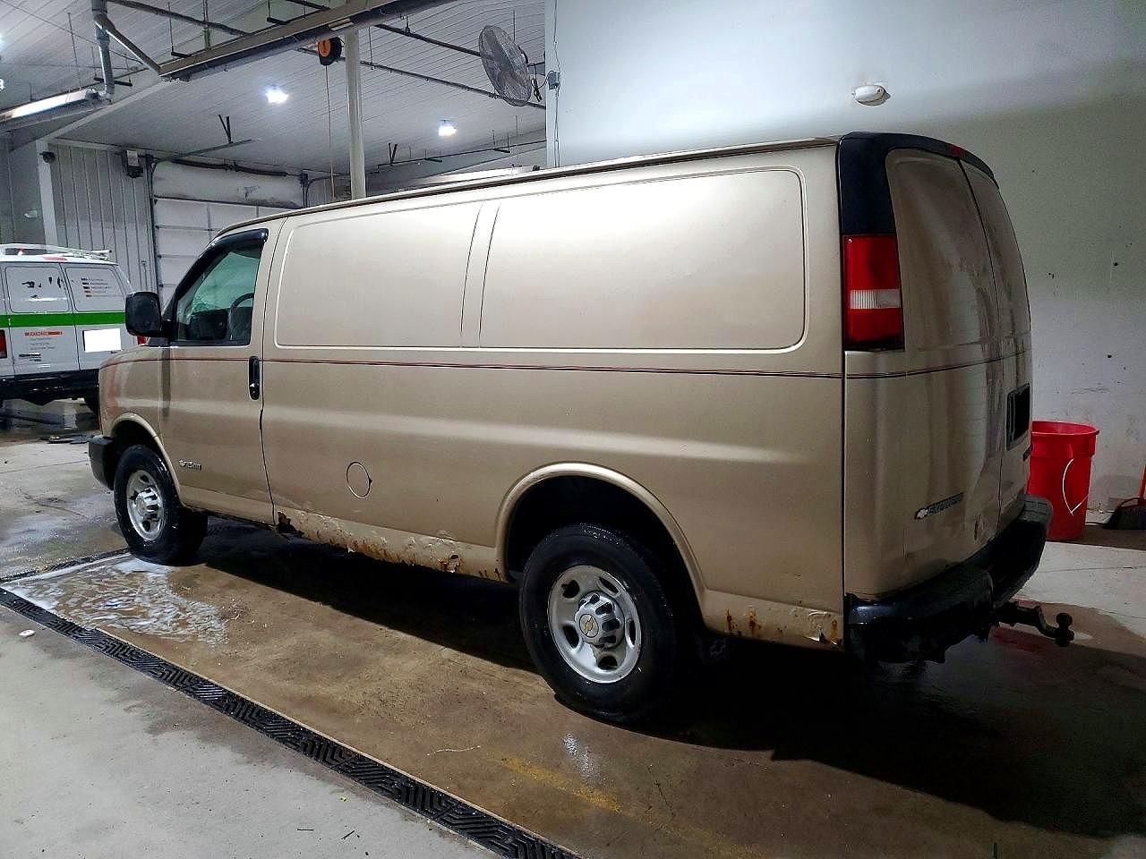 2005 Chevrolet Express G2500