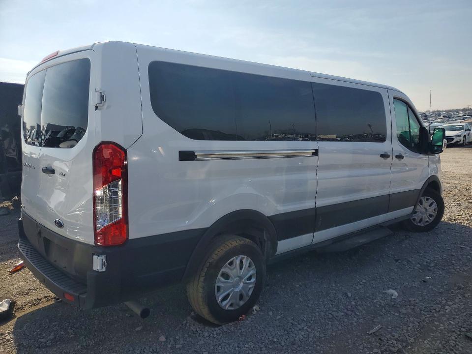 2025 Ford Transit T-350