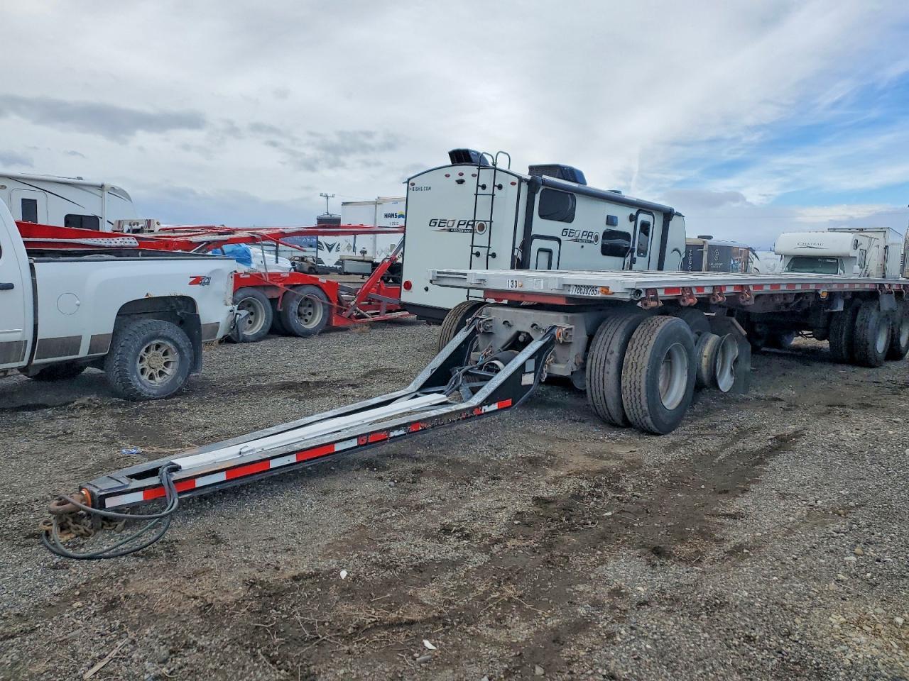 2004 Western Trailers 2004 Western Flatbed Trailer