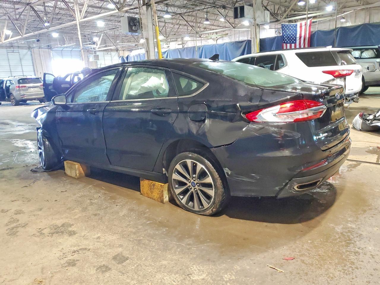 2020 Ford Fusion se