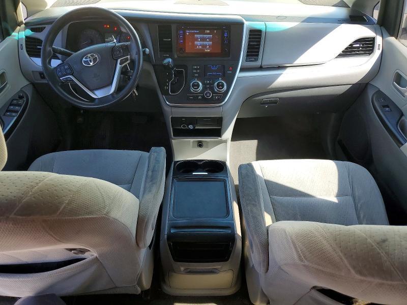 2017 Toyota Sienna le