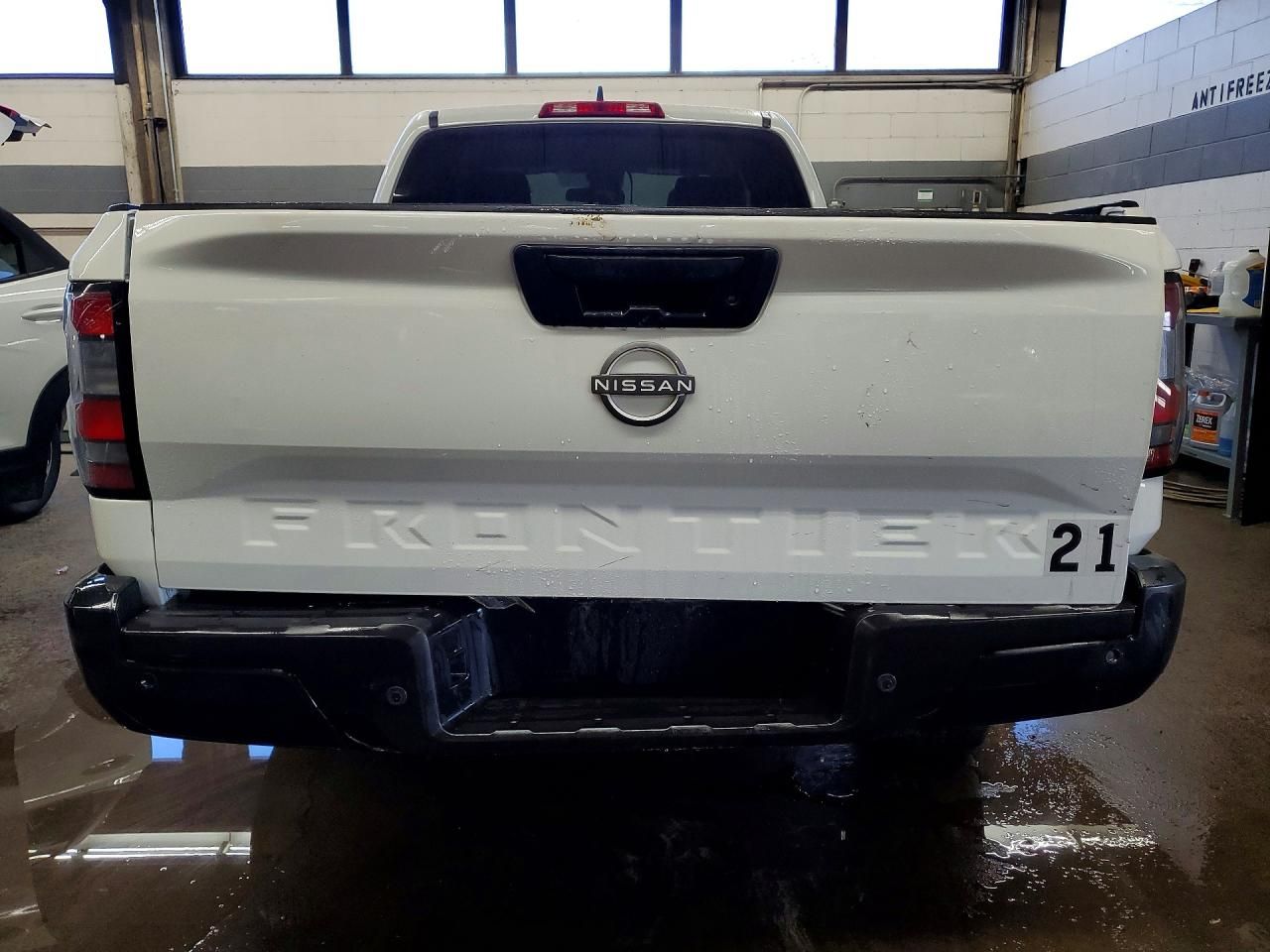 2023 Nissan Frontier s