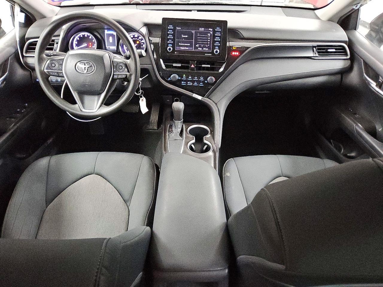 2021 Toyota Camry le