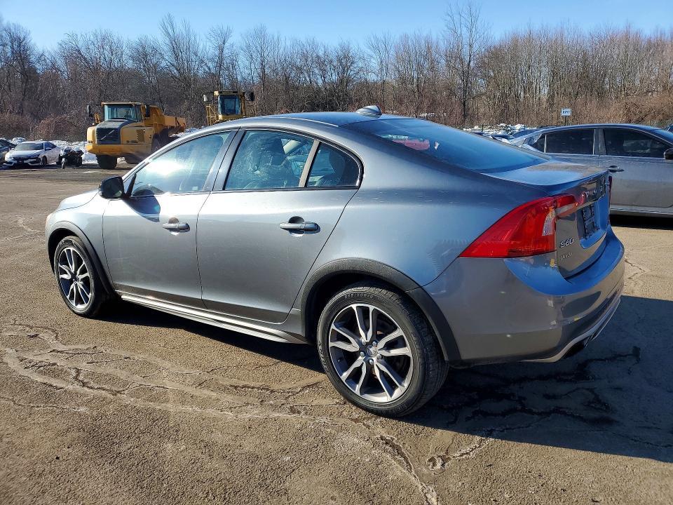 2016 Volvo S60 Cross Country T5