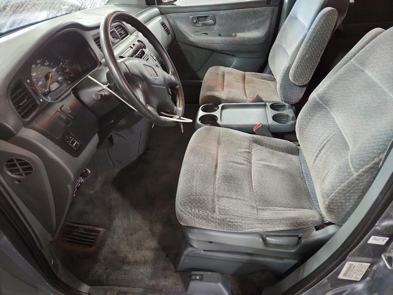 2000 Honda Odyssey lx