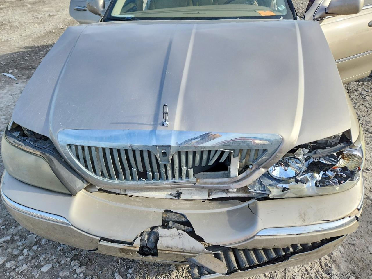 2006 Lincoln Town car Signature Limited