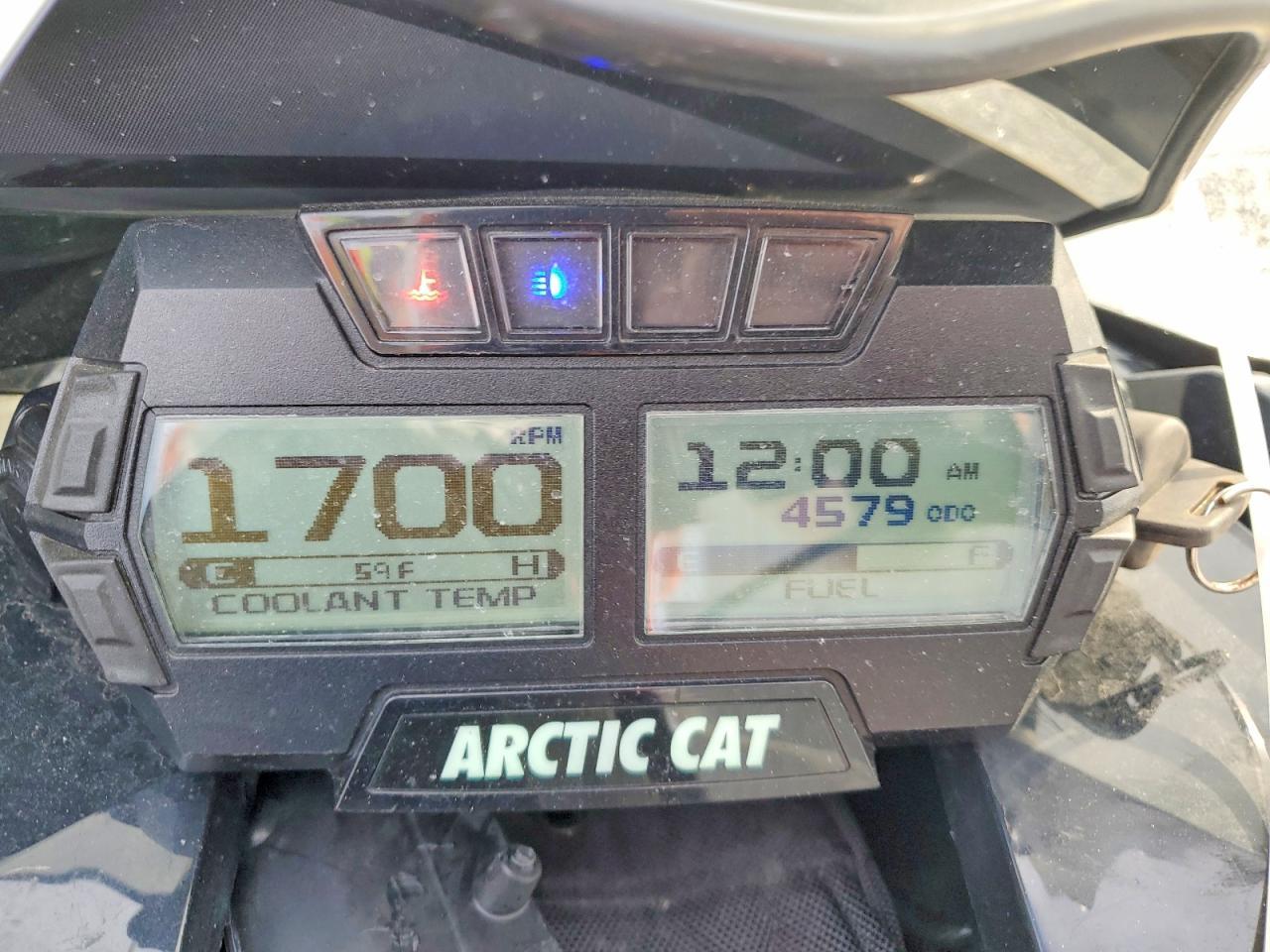 2020 Artcat M 8000
