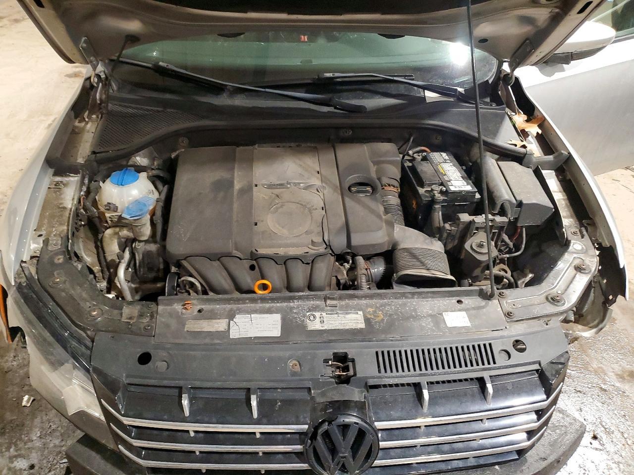 2012 Volkswagen Passat s