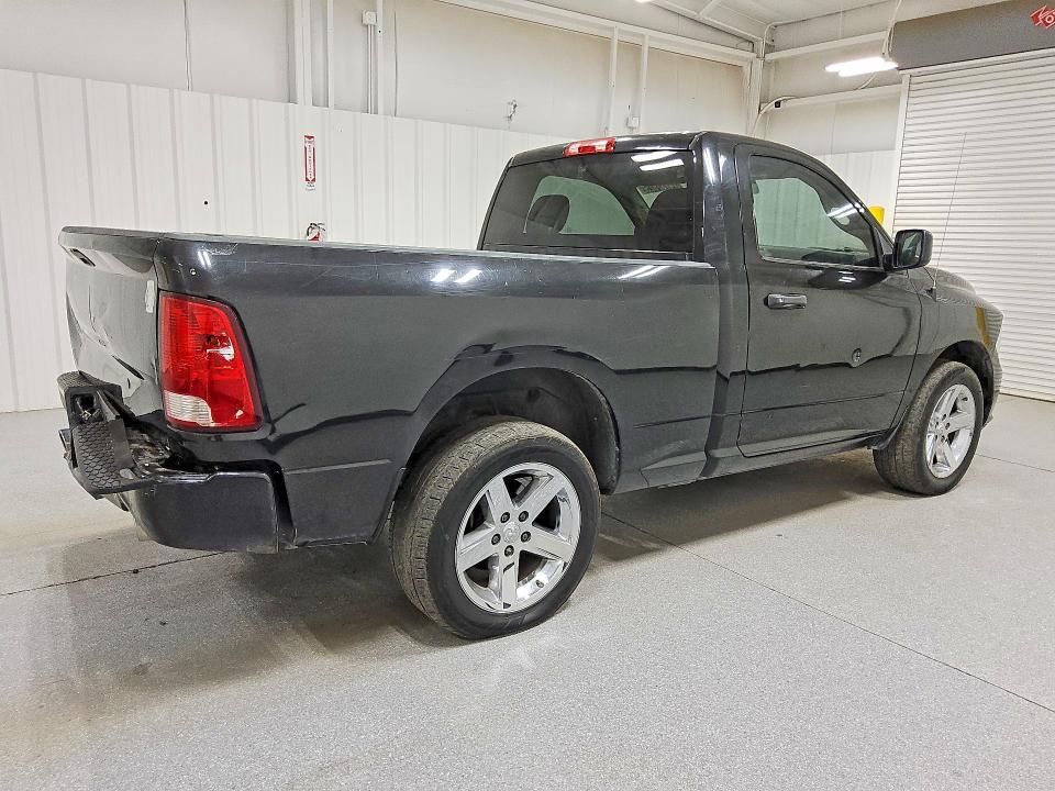 2017 Dodge RAM 1500 ST