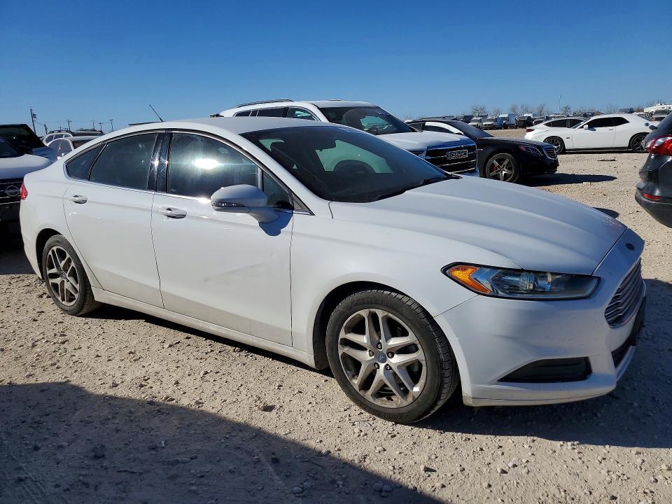 2015 Ford Fusion se