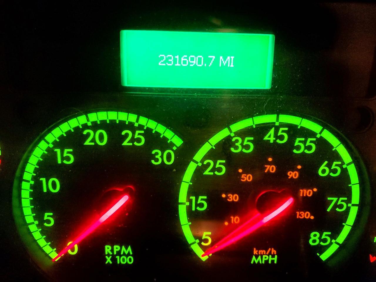 2016 Freightliner Cascadia 125 Semi Truck