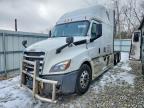 2018 Freigliner 2018 Freightliner Cascadia 126 Semi Truck