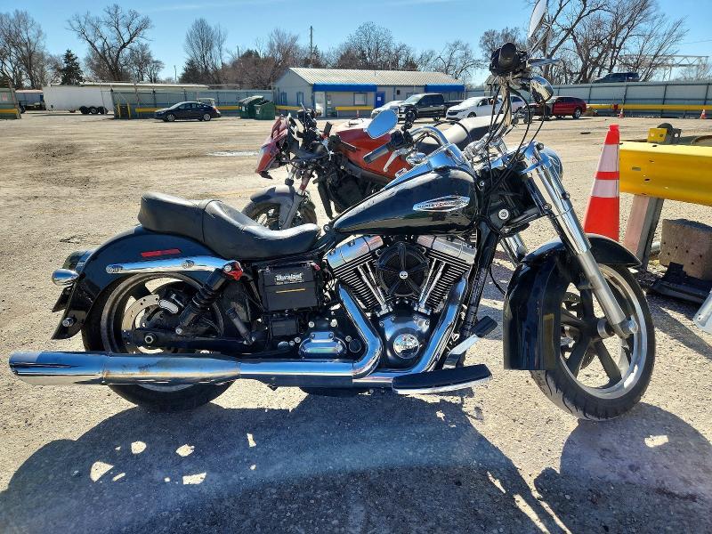 2015 Harley-Davidson FLD Switchback