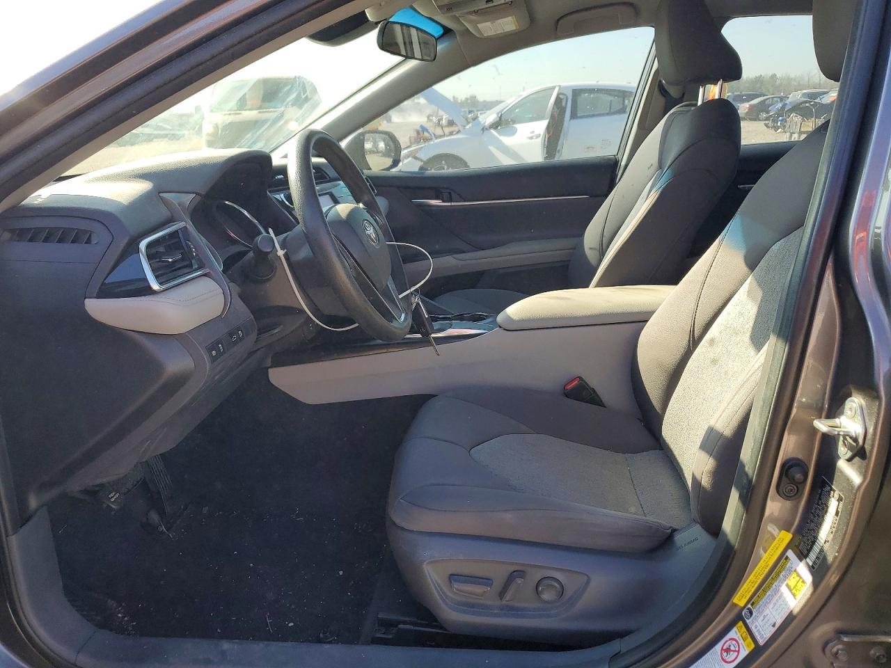 2018 Toyota Camry le