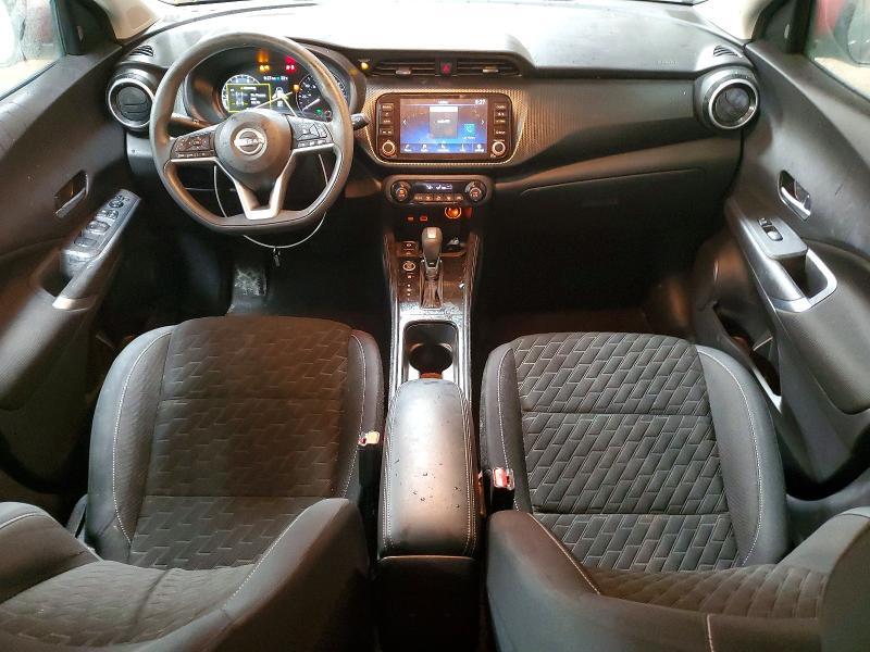 2022 Nissan Kicks sv