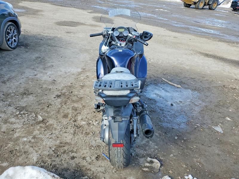 2010 Kawasaki Zg1400 d