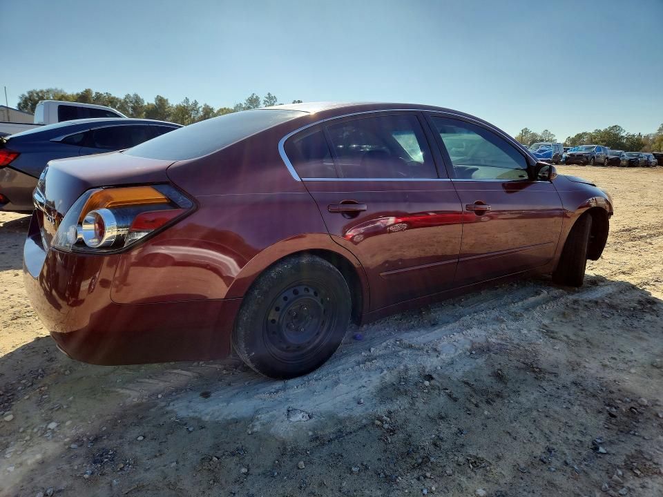 2010 Nissan Altima Base