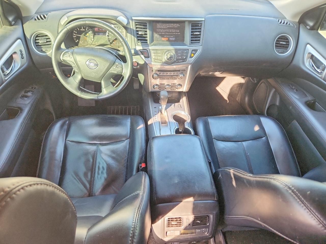 2018 Nissan Pathfinder s