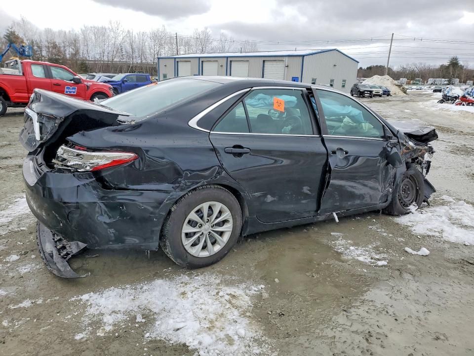 2017 Toyota Camry le