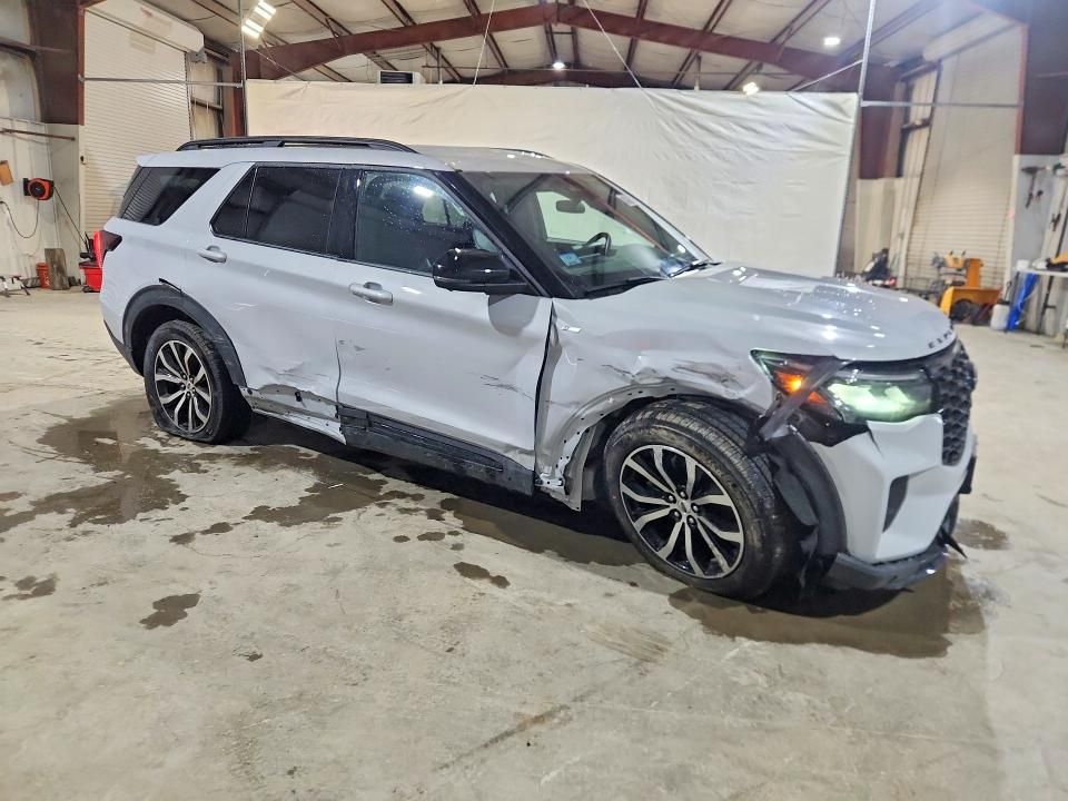 2026 Ford Explorer St-line