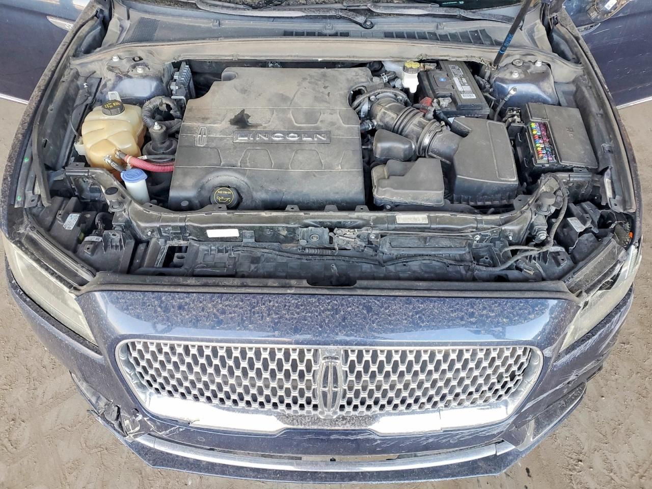 2017 Lincoln Continental Premiere