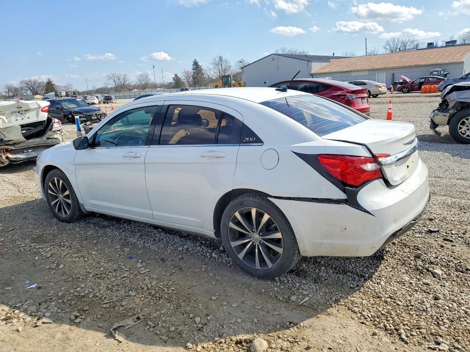 2013 Chrysler 200 Limited