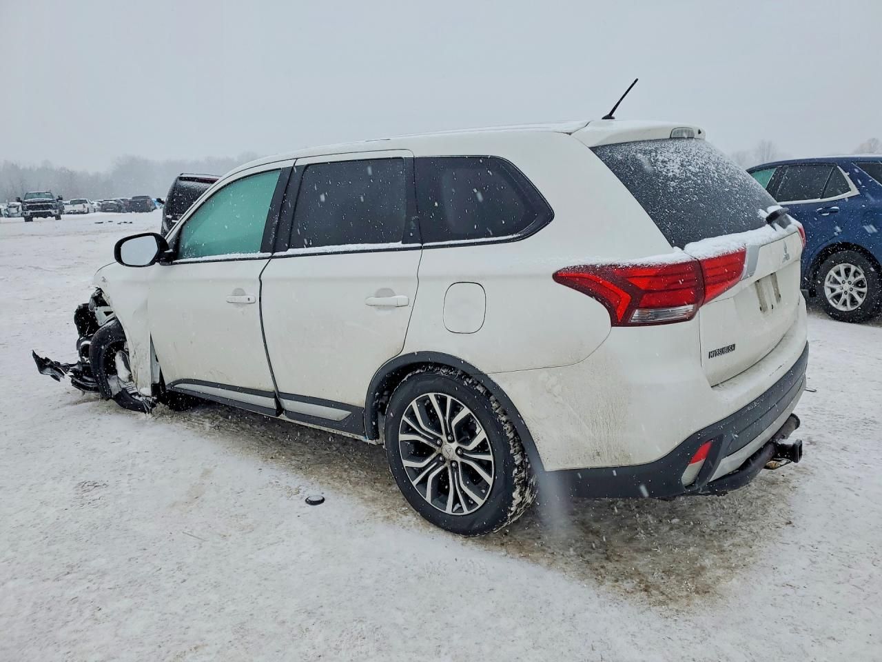 2016 Mitsubishi Outlander es