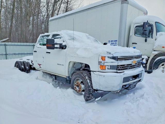 2016 Chevrolet Silverado Truck cab and Chassis