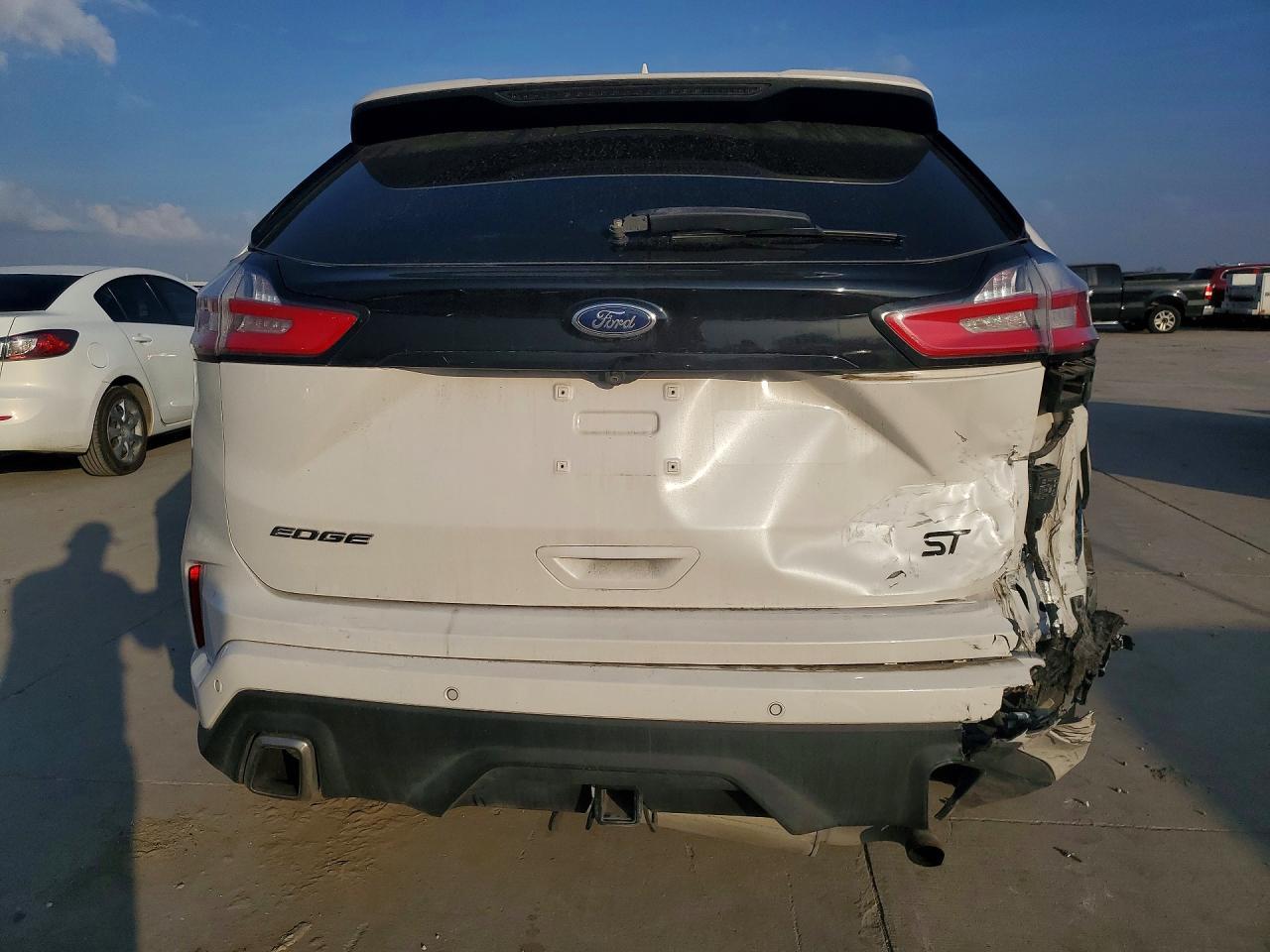 2019 Ford Edge st