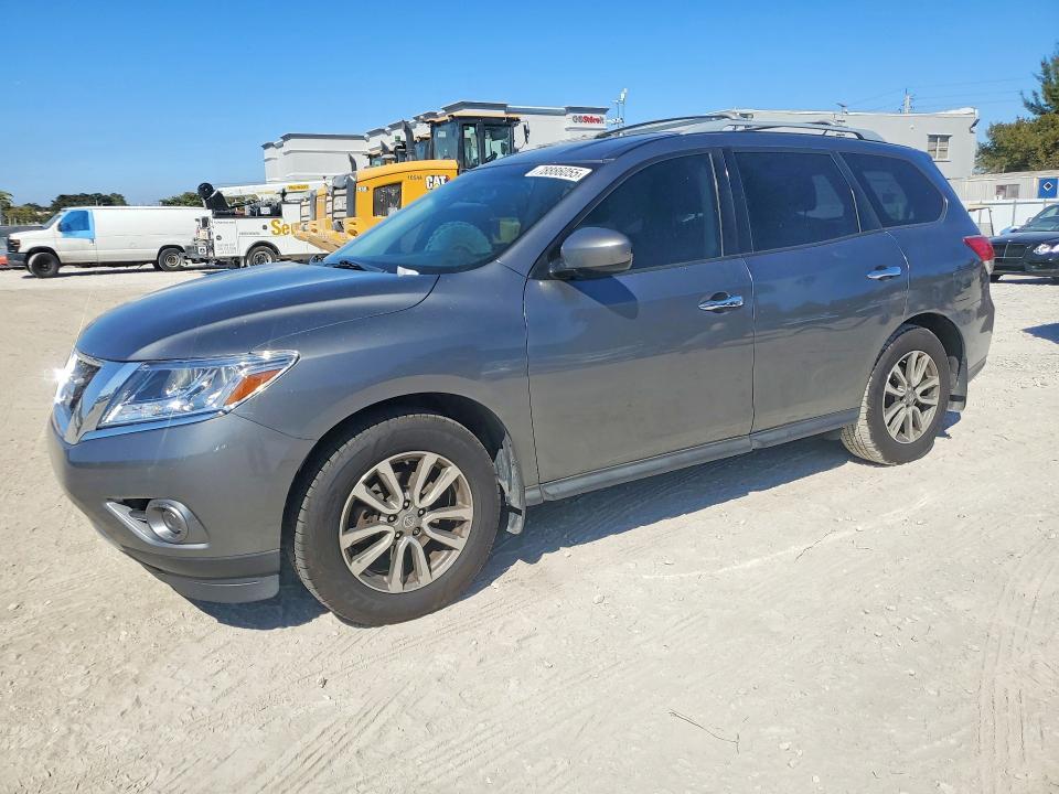 2016 Nissan Pathfinder s