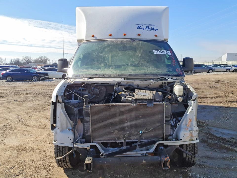 2020 Chevrolet Express Delivery Truck