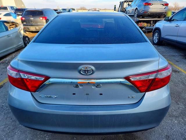 2016 Toyota Camry le