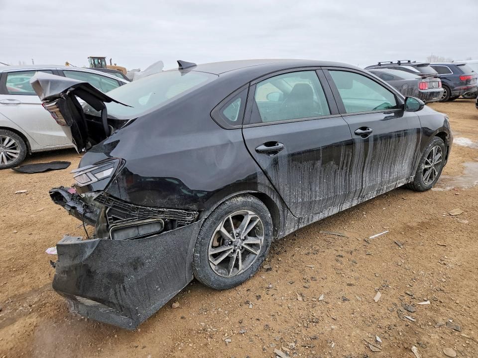 2022 KIA Forte fe